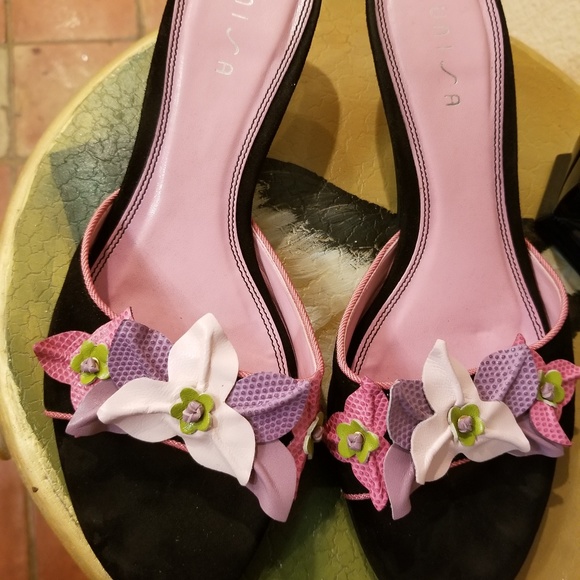 💖NWOB Beautiful Unisa Sandals💖 - Picture 2 of 6